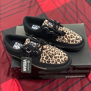 T.U.K vegan leapord sneakers